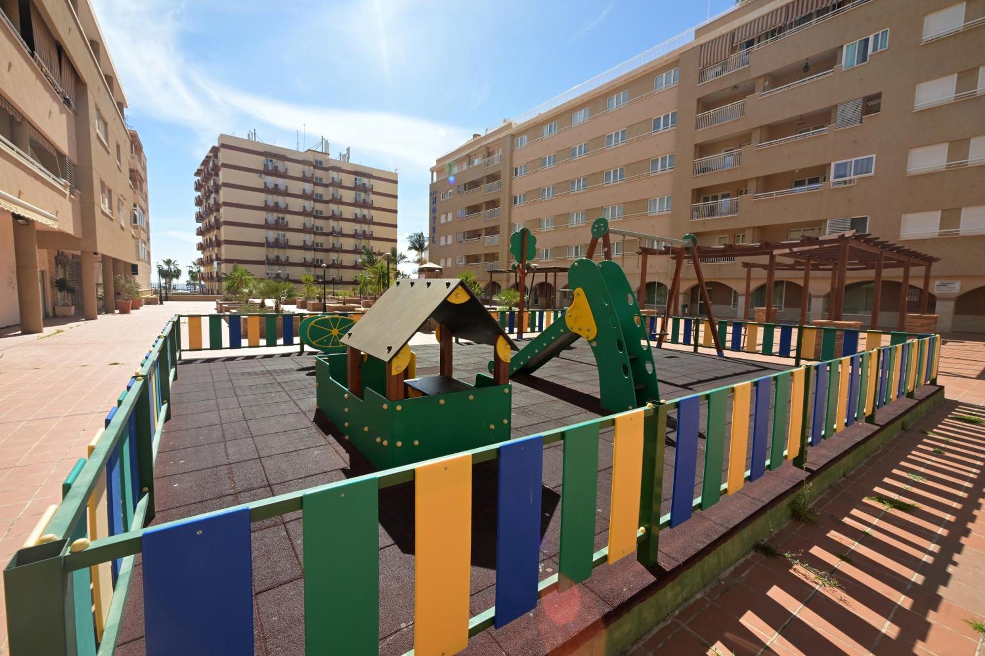 Aguilas Delicias Piscina Wifi Ac Parking Gratis Екстериор снимка